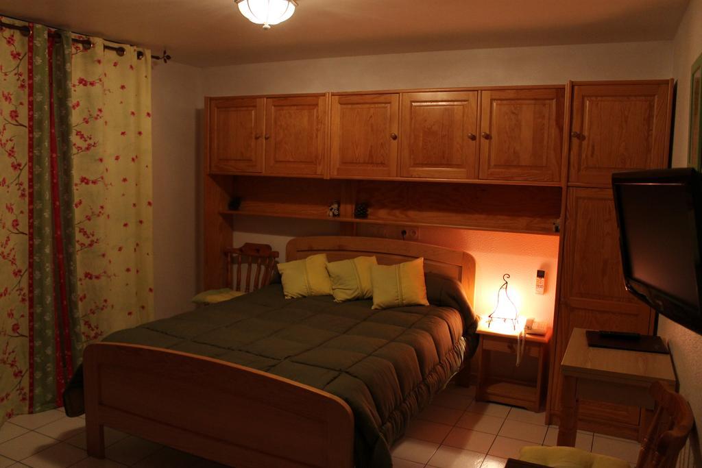 Hotel De La Pomme De Pin Vieux-Boucau-les-Bains Habitación foto